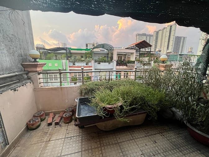 Hình ảnh Cho thuê nguyên 1 lầu 2 phòng ngủ quận 8