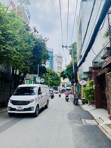 Hình ảnh **bán nhà góc 2mt đồng xoài, phường 13 tân bình; 5*24; 3 lầu; 179tr/m2