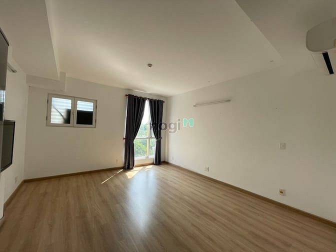 Hình ảnh Quận 10 cho thuê Studio y hình view 3/2, trống sẵn, yên tĩnh, hồ bơi
