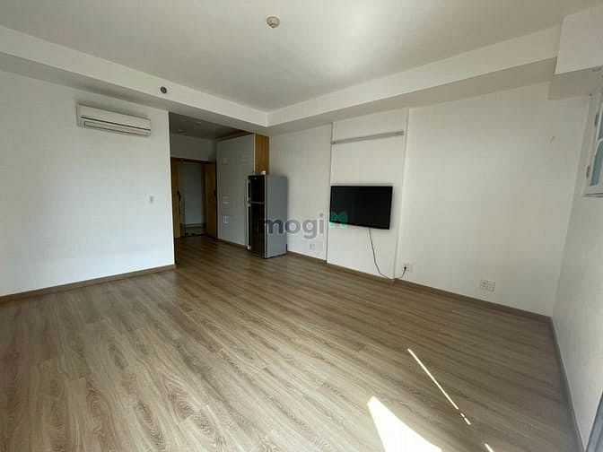 Hình ảnh Quận 10 cho thuê Studio y hình view 3/2, trống sẵn, yên tĩnh, hồ bơi