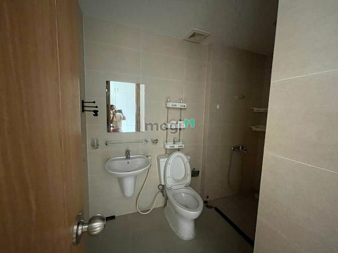 Hình ảnh Quận 10 cho thuê Studio y hình view 3/2, trống sẵn, yên tĩnh, hồ bơi