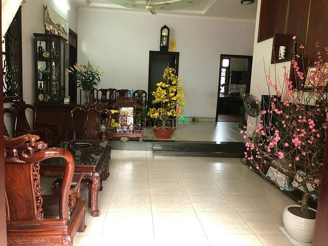 Hình ảnh Cần bán biệt thự đường số ngay Lâm Văn Bền Q7- Ngang 16x20m,Nhà 3Tầng
