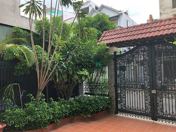 Hình ảnh Cần bán biệt thự đường số ngay Lâm Văn Bền Q7- Ngang 16x20m,Nhà 3Tầng