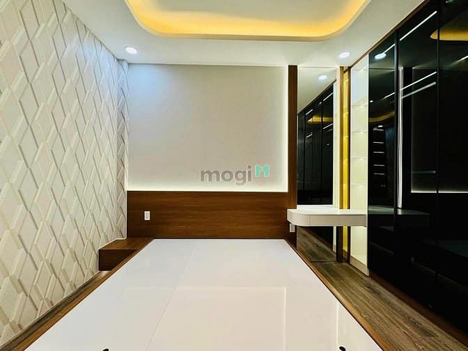 Hình ảnh Siêu phẩm nhà phố Đ. Phan Văn Trị, Bình Thạnh 83,2m2, 3tỷ550tr, sổ sẵn