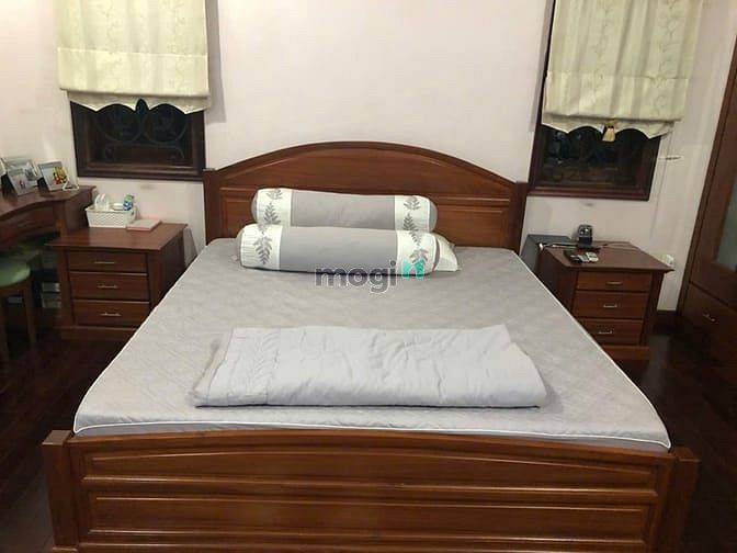 Hình ảnh Cần bán biệt thự đường số ngay Lâm Văn Bền Q7- Ngang 16x20m,Nhà 3Tầng