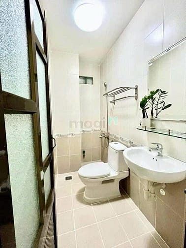 Hình ảnh Mb6623 nạp rút nhanh chóng ban công đầy đủ nội thất tại Cách Mạng Tháng 8 quận 10