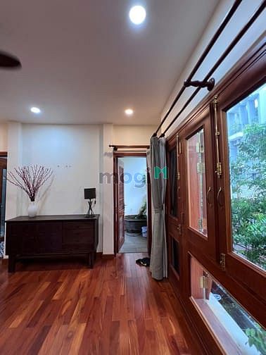 Hình ảnh Cho thuê biệt thự  rộng 160m2  ,siêu đẹp  tại -q3