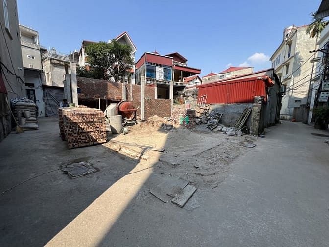 Hình ảnh Bán đất phố Lệ Mật - Việt Hưng, lô góc 2 mặt ngõ, ô tô 4 chỗ vào đất