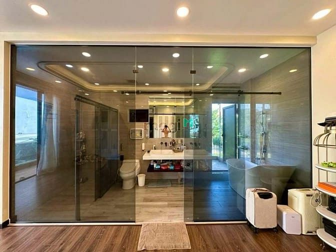Hình ảnh căn Thích Quảng Đức, Phú Nhuận 76m2 2tỷ2 đang có HD thuê 23tr/th