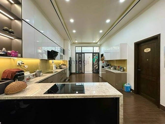 Hình ảnh căn Thích Quảng Đức, Phú Nhuận 76m2 2tỷ2 đang có HD thuê 23tr/th