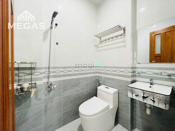 Hình ảnh 🔥Căn Hộ Mới Xây Full Nội Thất Mới 100%, Sạch Sẽ Ngay Hoà Bình🔥