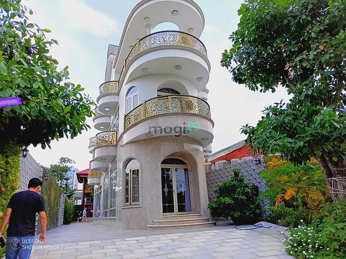 Hình ảnh Cho thuê biệt thự siêu Đẹp gần 500m2  tại  Bình Thạnh