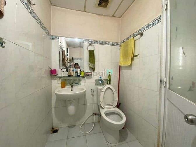 Hình ảnh Chung cư Lotus, Trịnh Đình Thảo, Hoà Thạnh, TP: 65m2, 2pn, 2wc nt 9tr5