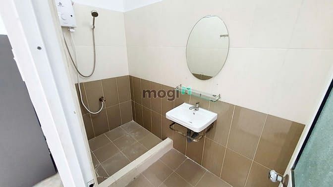 Hình ảnh Cho thuê phòng cửa sổ lớn ngay Bến Cát quận Tân Bình