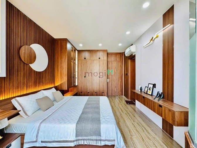 Hình ảnh Bán gấp nhà phố đầu hẻm 22 Hoàng Diệu, quận 4, 72m2, 4tỷ350, sổ sẵn