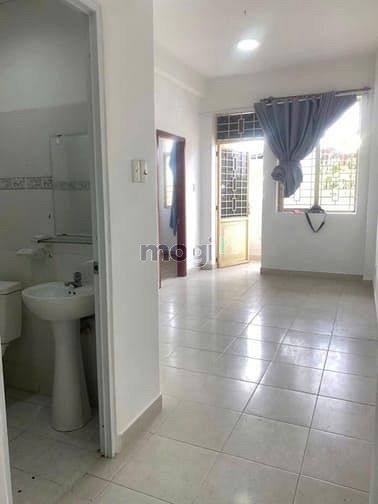 Hình ảnh Chung cư 10A Trần Nhật Duật,Tân Định,Quận 1: 50m2,1p ngủ, 8tr