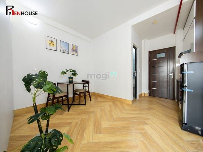 Hình ảnh Cho thuê 1 phòng ngủ ban công cửa sổ lớn ngay phú kiều