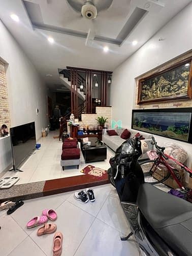 Hình ảnh Cho thuê nhà 5 phòng ngủ thoáng gần phố full nội thất Âu Cơ, Tây Hồ