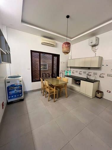 Hình ảnh Cho thuê nhà 5 phòng ngủ thoáng gần phố full nội thất Âu Cơ, Tây Hồ