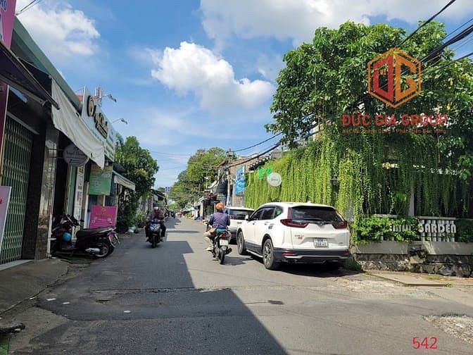 Hình ảnh Bán đất gần đường Trương Định giá chỉ 2ty8 sổ full thổ cư