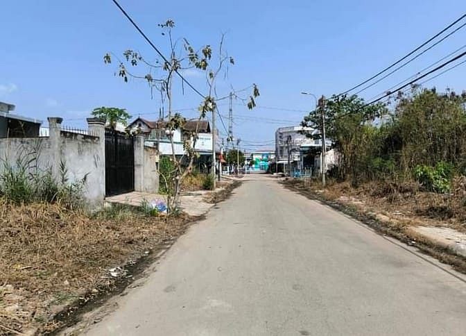 Hình ảnh Bán miếng đất ở Nguyễn Bình Bình Chánh 248.4m2 giá 1ty360 sổ sẵn