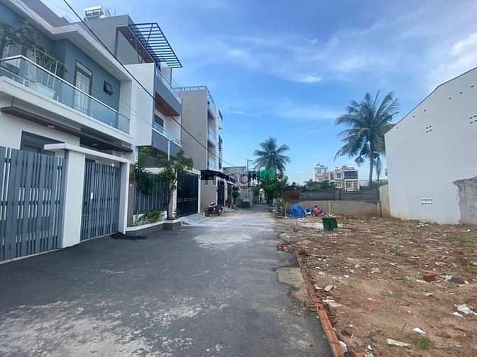 Hình ảnh Chính chủ bán miếng đất Thủ Đức 96m2 giá 2ty6 SHR