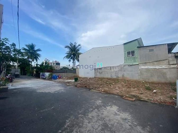Hình ảnh Chính chủ bán miếng đất Thủ Đức 96m2 giá 2ty6 SHR