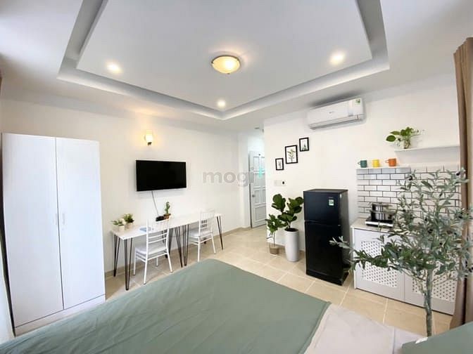 Hình ảnh Cho thuê CHDV đường Cống Quỳnh Quận 1 ban công cửa sổ thoáng full NT