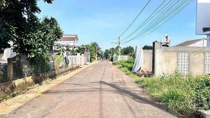 Hình ảnh Bán lô góc MT 5m Phan Văn Hớn Q12 85m2 giá 1t230 sổ sẵn