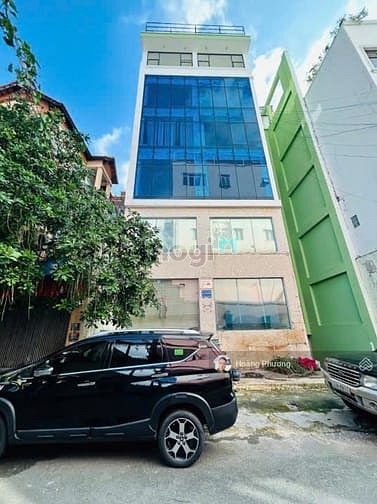 Hình ảnh Bán tòa nhà văn Phòng ngay ngã tư Thủ Đức 30tỷ/770m2.