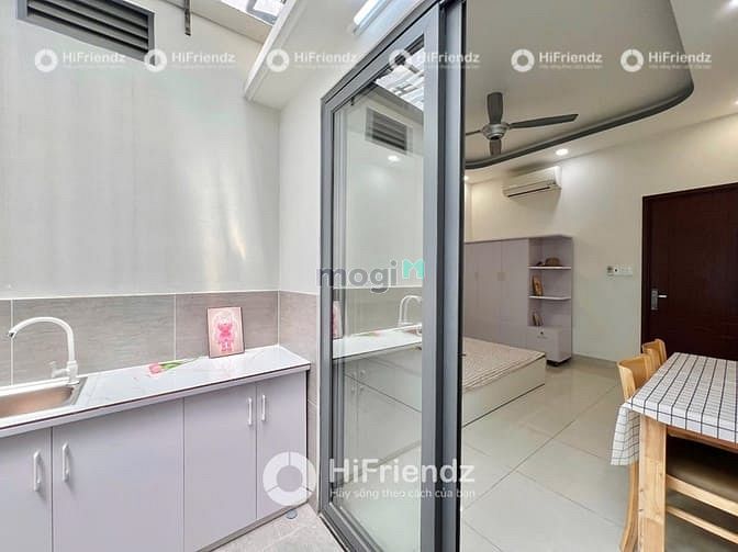 Hình ảnh Studio ban công, 1PN tách bếp, MG riêng, giá đã gồm các phí, gần HUIT