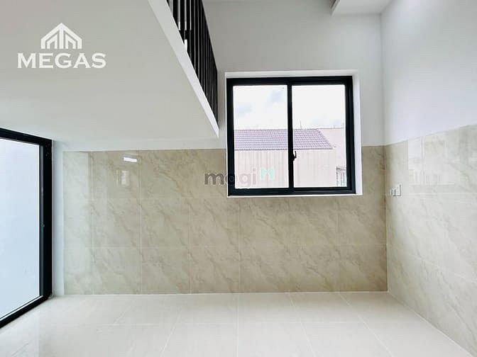 Hình ảnh Phòng mới xây full nt ngay UFM Võ Văn Hát