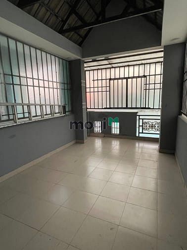 Hình ảnh Cho thuê nhà 1 trệt 3 lầu, 4 phòng ngủ, Quận 8, giá 9 triệu/tháng
