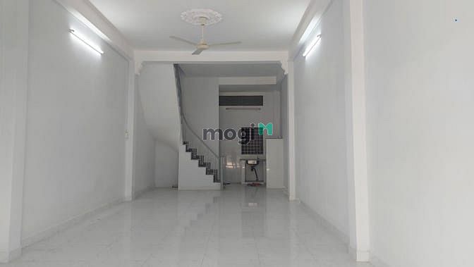 Hình ảnh Cho thuê nhà hẻm Lạc Long Quân Quận Tân Bình HCM