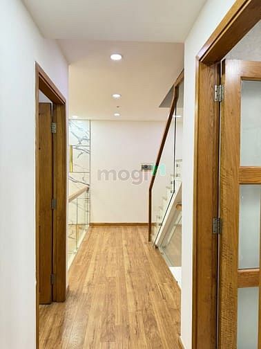 Hình ảnh Cho Thuê Penthouse 3PN 225m2 Sky Garden 3 Phú Mỹ Hưng Q.7