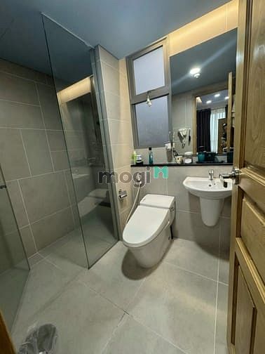 Hình ảnh Chủ đi nước ngoài cần bán gấp CH Riviera Point Q7 2PN giá tốt nhất.