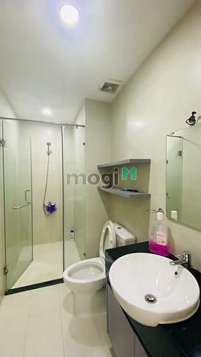 Hình ảnh CHo thuê chung cư central Garden Q1 -- 2pn2wc 80m2 đầy đủ nội thất