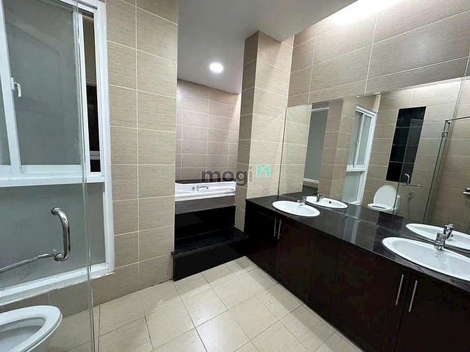 Hình ảnh Chung cư Hoa Sen, Lạc Long Quân,Q11: 70m2, 2p ngủ,2wc,NTCB,11tr