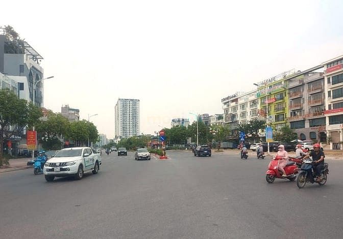 Hình ảnh Đất Vàng 108m2 mặt phố Hồng Tiến, mặt tiền 8m, D doanh đỉnh, chỉ 33 tỷ