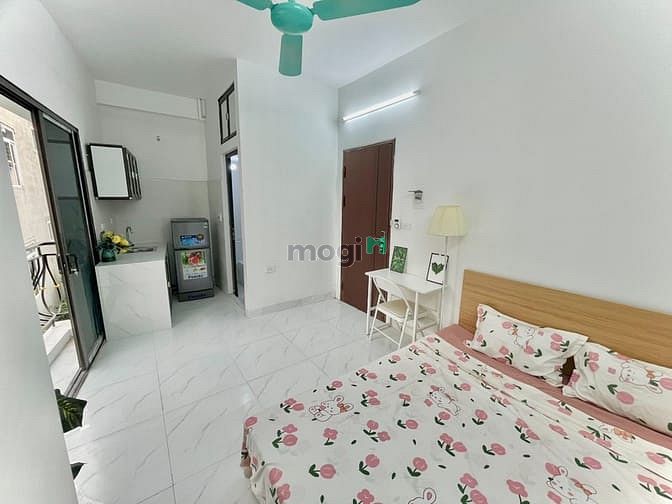 Hình ảnh Cho thuê STudio ban công full nội thất mới nằm ngay Thành phố giao lưu