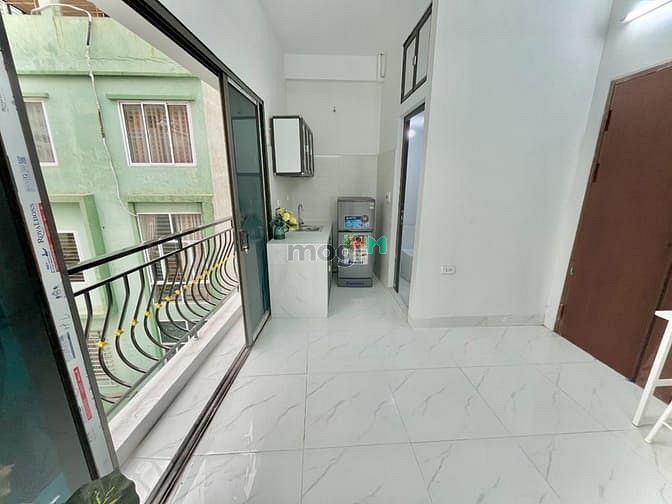 Hình ảnh Cho thuê STudio ban công full nội thất mới nằm ngay Thành phố giao lưu