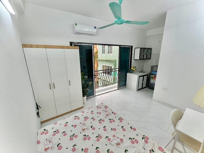 Hình ảnh Cho thuê STudio ban công full nội thất mới nằm ngay Thành phố giao lưu