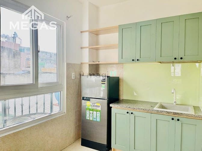 Hình ảnh Studio Full Nội Thất Cửa Sổ Trời 2 Giường Ngay Chân Cầu Kinh