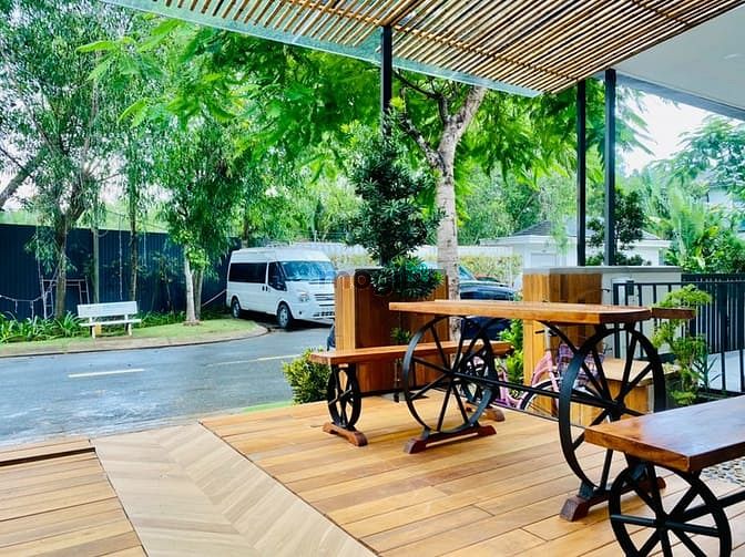Hình ảnh Cho thuê căn biệt thự góc Nine South khu compound 4PN 4WC 32tr/th.