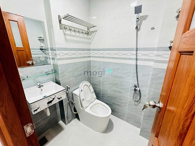 Hình ảnh Cho Thuê Căn Hộ Cao Cấp, Full Nội thất Gần Ngã Tư Bốn Xã