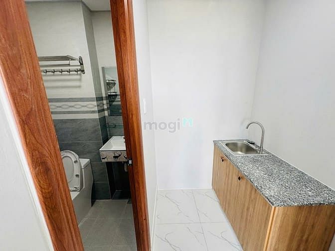 Hình ảnh Cho Thuê Căn Hộ Cao Cấp, Full Nội thất Gần Ngã Tư Bốn Xã