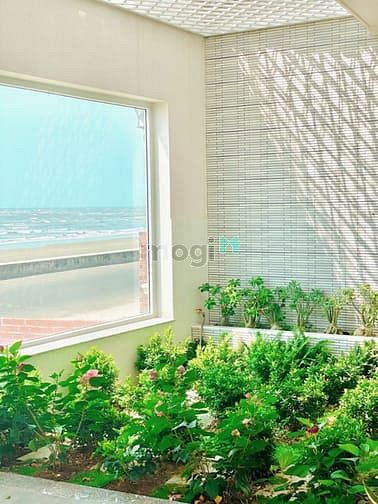 Hình ảnh Bán biệt thự 1 trệt 2 lầu mặt biển Phước Tỉnh cực đẹp