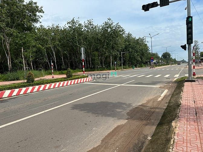 Hình ảnh Mặt tiền đường DH704 tại Bình Dương