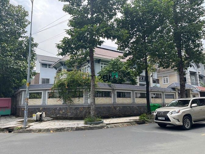 Hình ảnh Bán khuôn đất 10x20m An Phú, Quận 2 ngay chi cục thuế, chỉ 35 tỷ