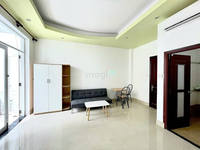 Hình ảnh Studio cửa số ban công thoáng mát Quận 10 gần ĐH Bách Khoa
